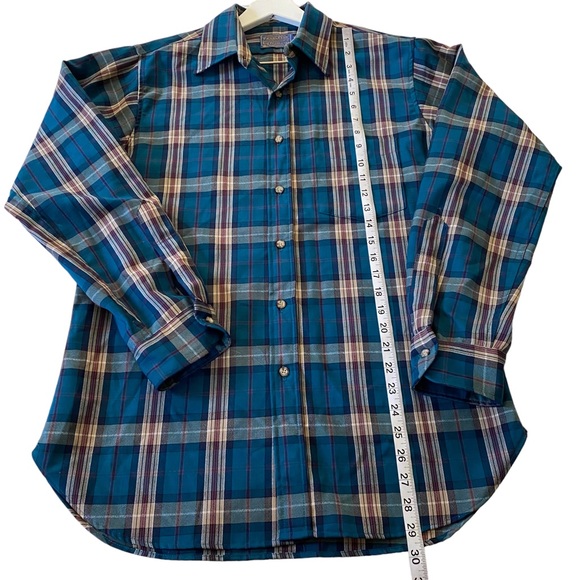 🚫SOLD🚫 Vintage Pendleton 100% Virgin Wool Plaid Button Down Shirt Size Medium - Picture 7 of 11
